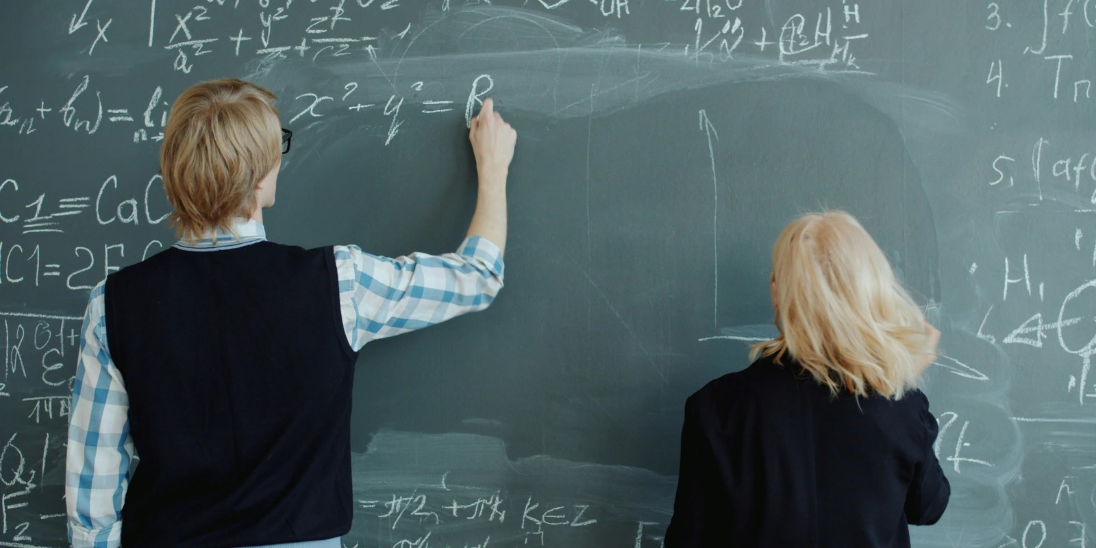 Les Enjeux Éthiques des Technologies de Surveillance et de Reconnaissance Faciale